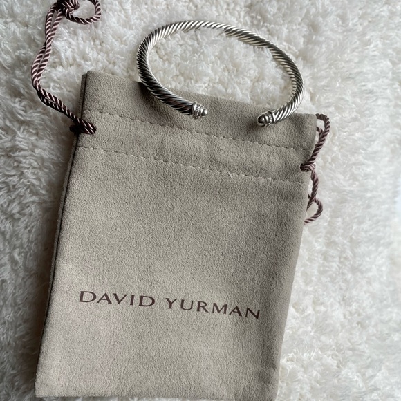 David Yurman Cable Bracelet Silver with Pavè Diamonds - Picture 5 of 6